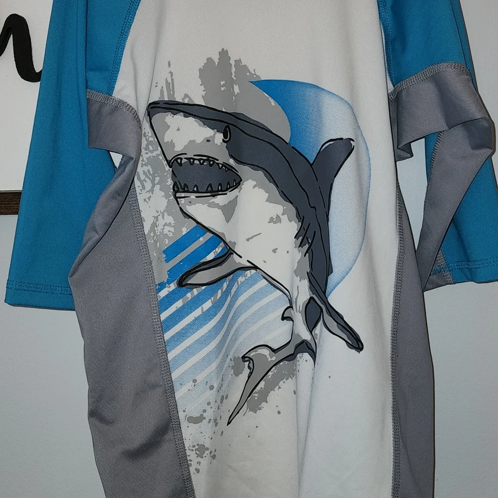 Kids Rashguard - Picture 2 of 4
